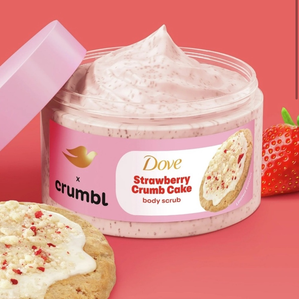 Dove Crumbl Exfoliating Body Scrub Strawberry Cookie, 15 oz
